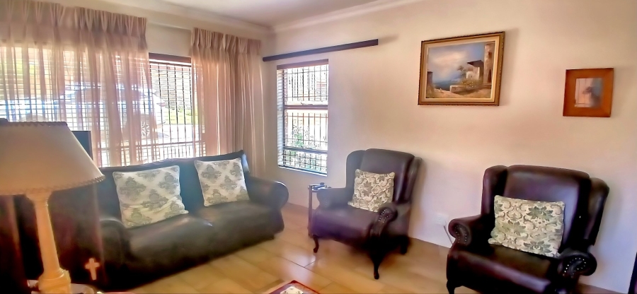1 Bedroom Property for Sale in Langenhovenpark Free State